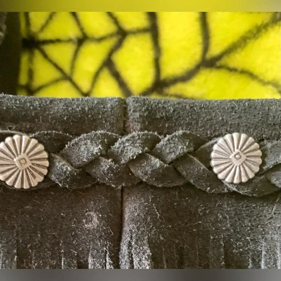 MINNETONKA - Five Layer Fringe Moccasin Boots - Picture 8 of 9